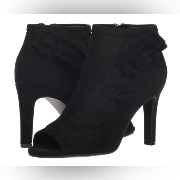 Unisa Black Open Toe Ruffle Booties, Size 8M. - Picture 2 of 9
